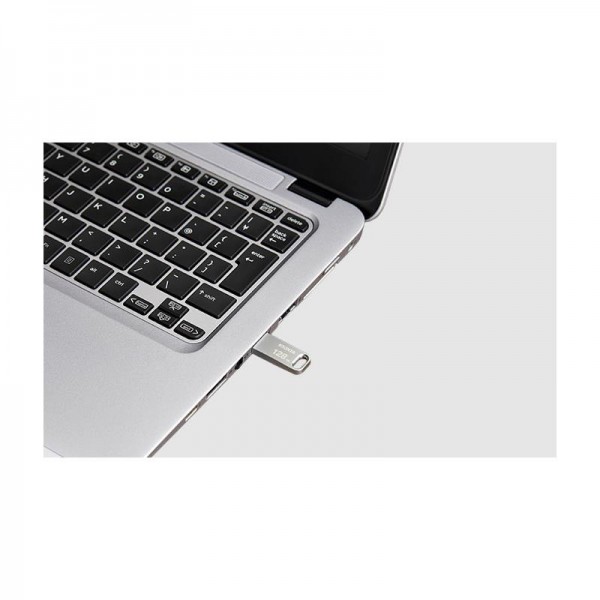 PEN DRIVE 32GB TOSHIBA...